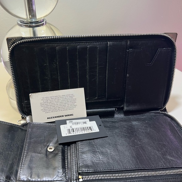 Alexander Wang Clutch Portfolio - Picture 3 of 6